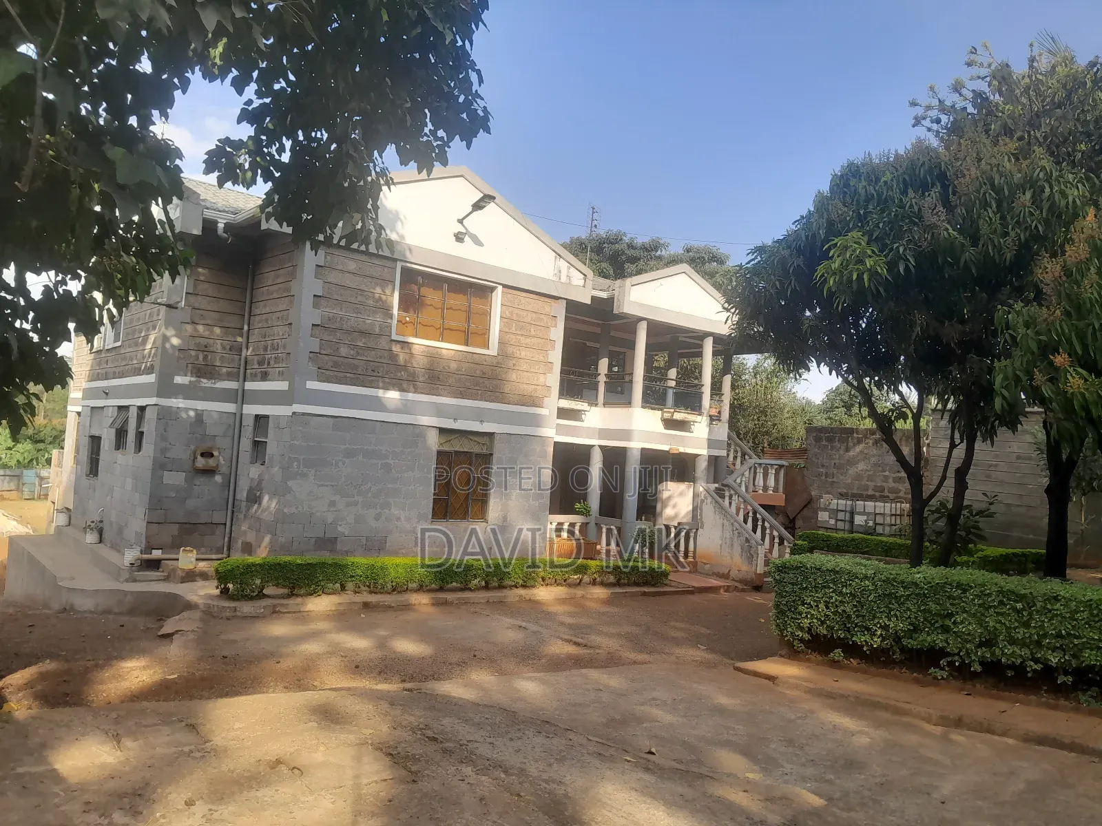 6 Bedrooms, 4 Ensuite