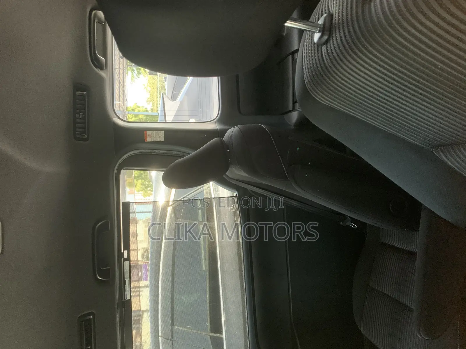 Toyota Noah 1.8 FWD Hybrid (7 seater) 2018 Pearl