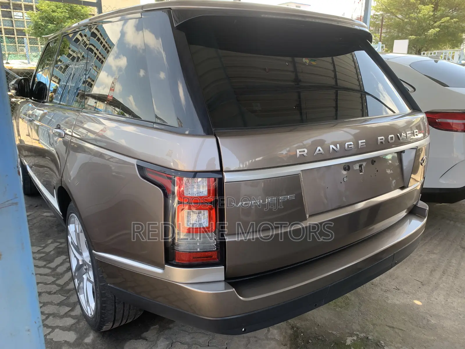 Land Rover Range Rover 3.0L Turbocharged Diesel Td6 2016 Brown