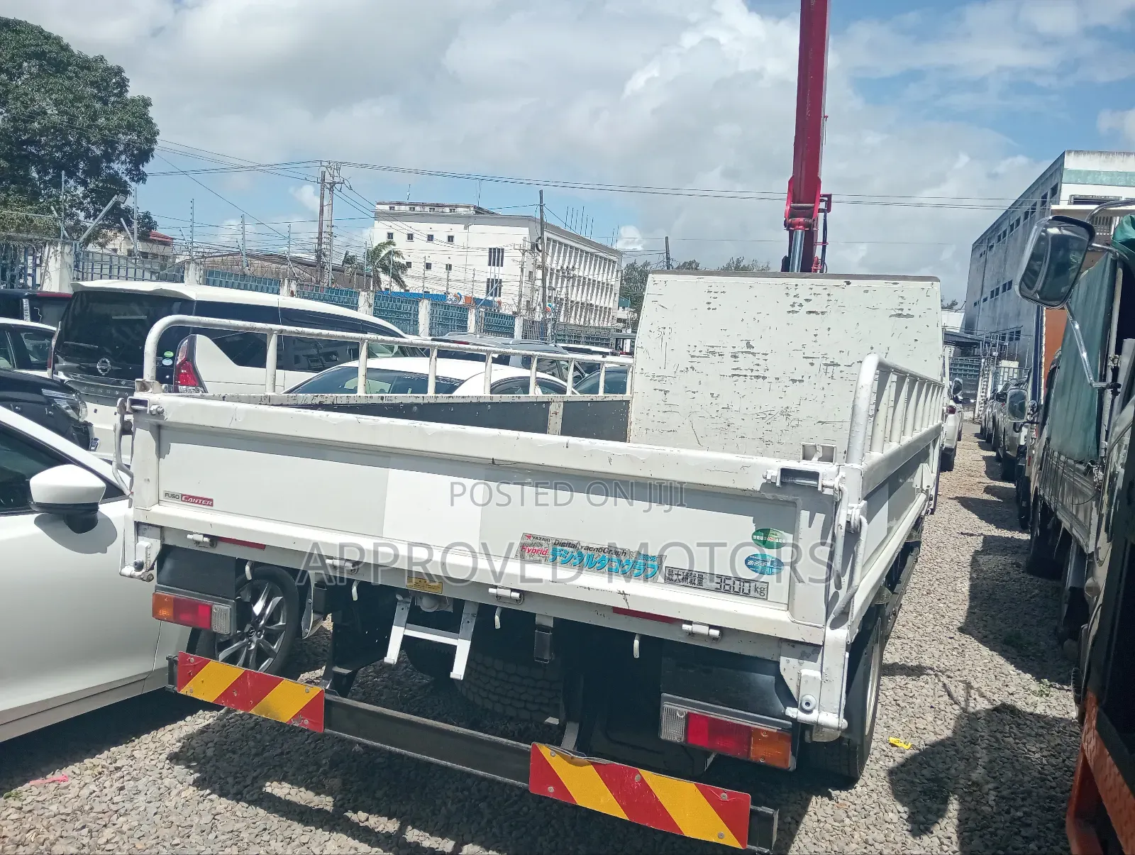 Mitsubishi Fuso Canter Crane