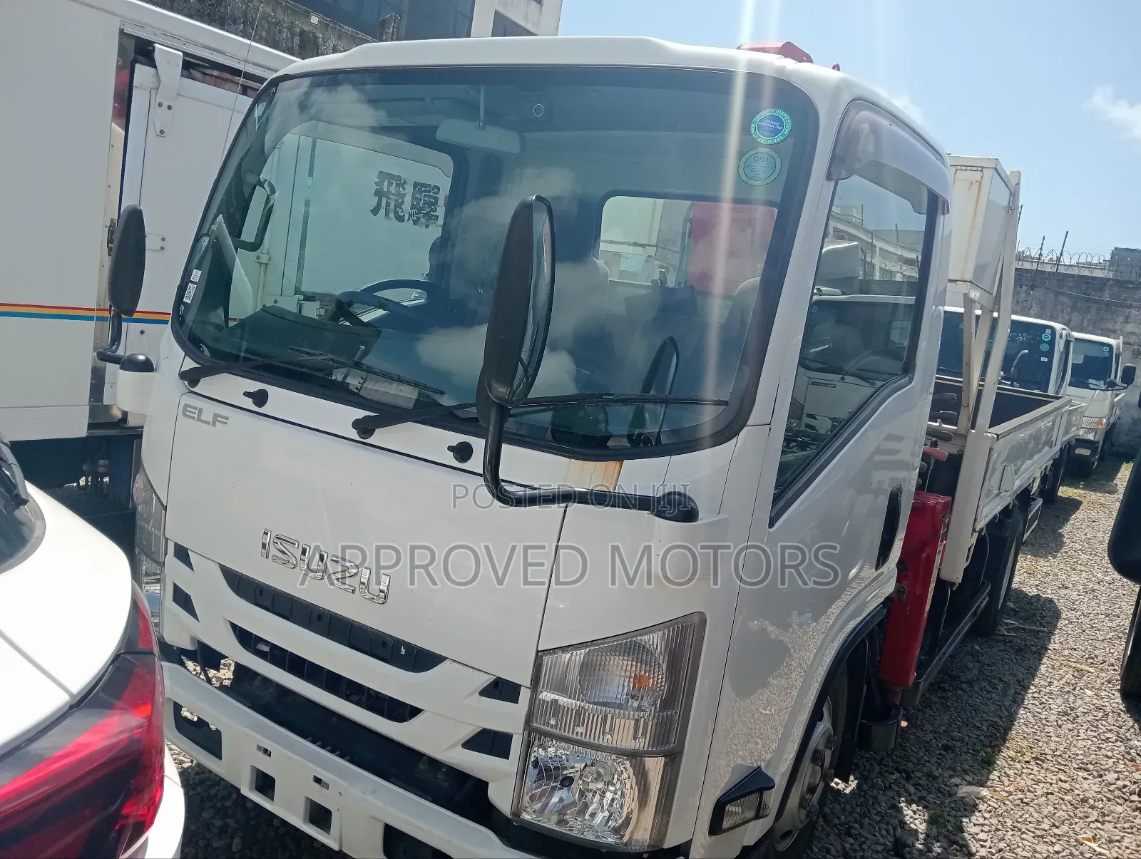 Isuzu Elf Crane Truck