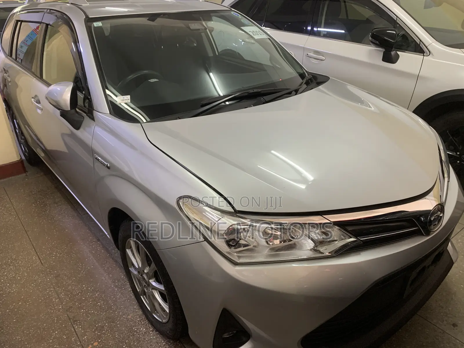 Toyota Corolla Fielder 1.5 Hybrid FWD 2019 Silver