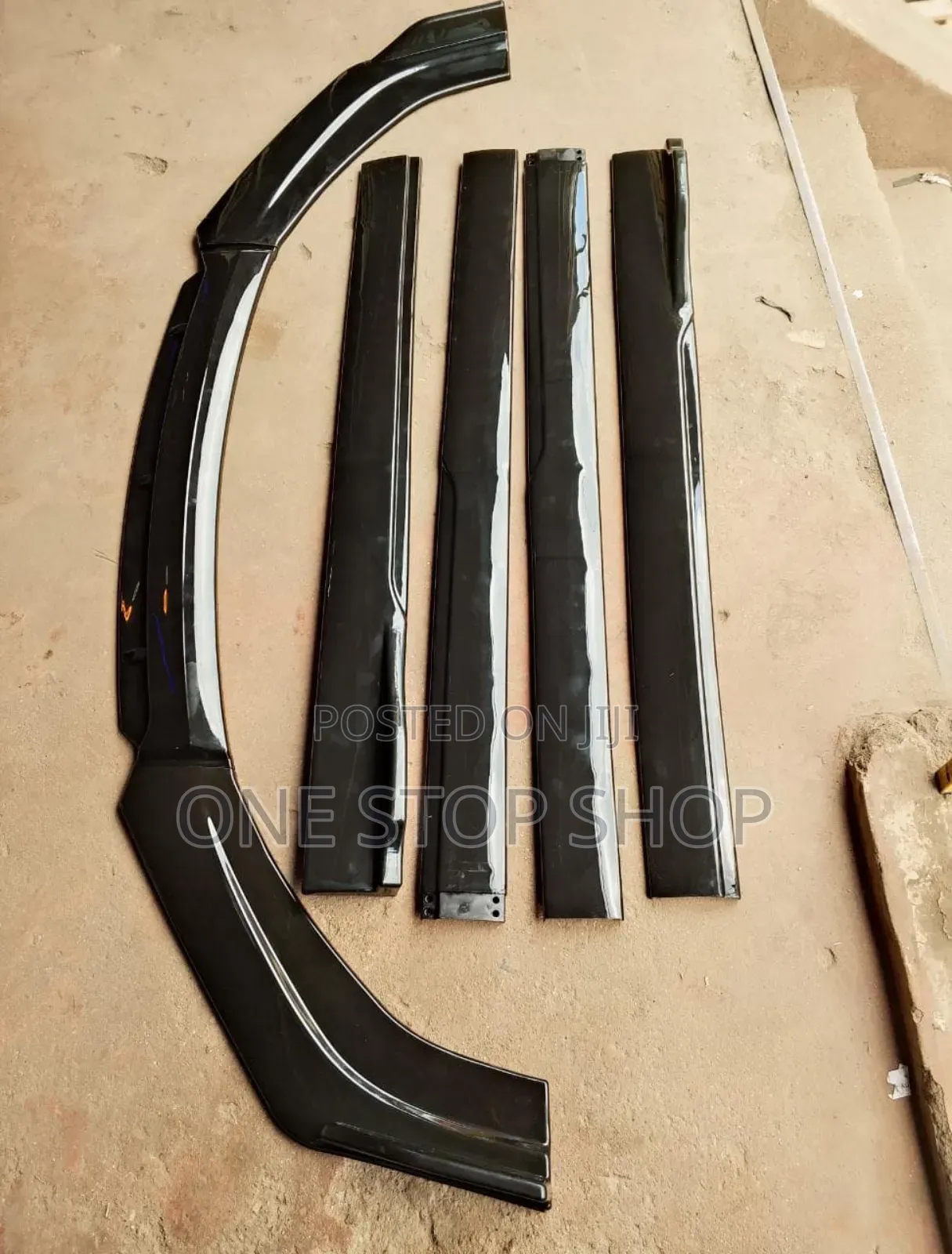 Gloss Plain Black Front Lip and Side Skirt Combo Body Kit