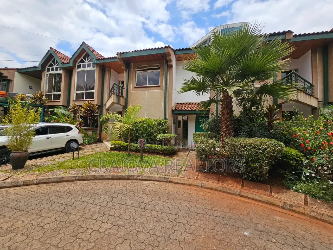4bdrm Townhouse/Terrace in Kilimani for sale