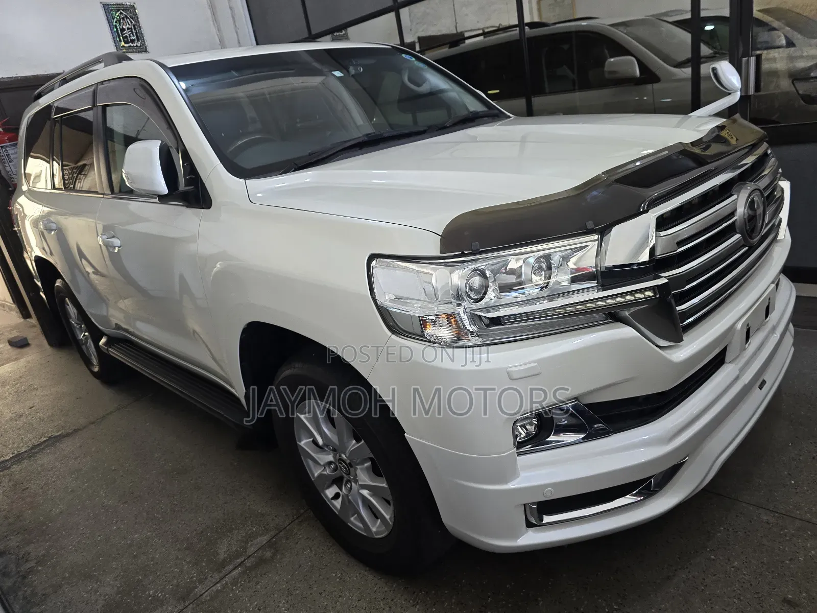 Toyota Land Cruiser 2018 White