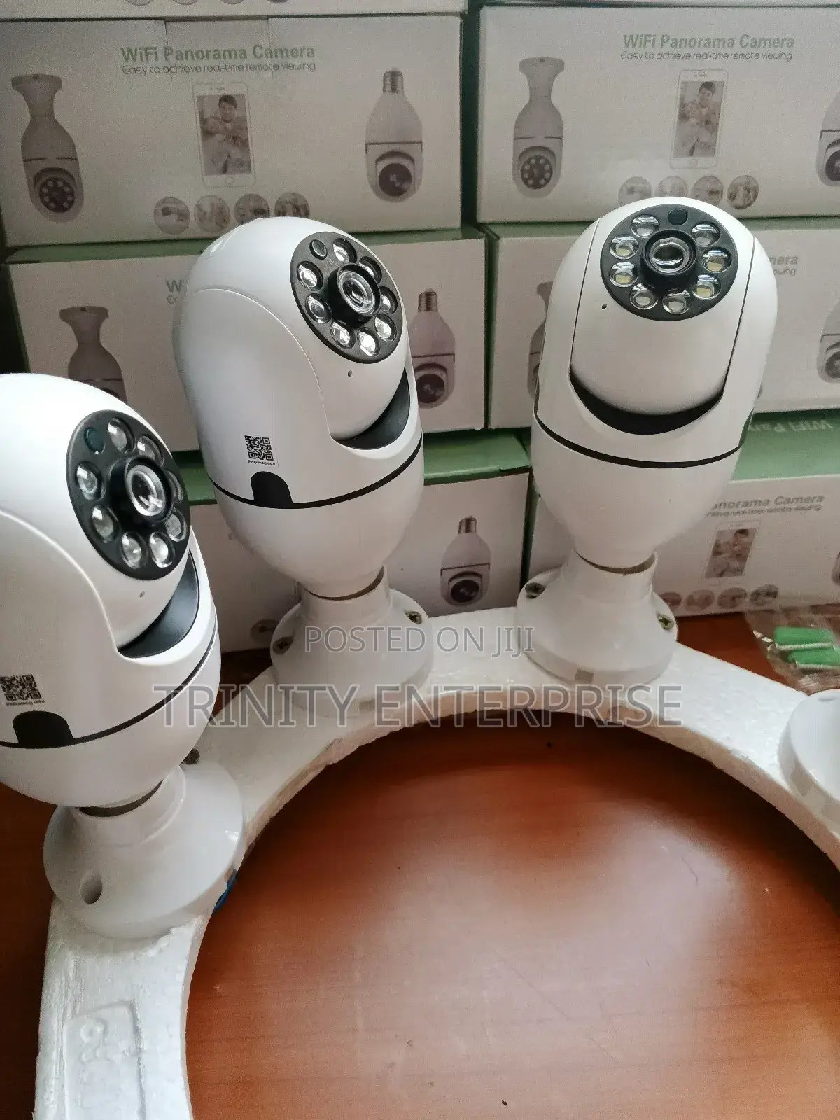 V360 1080p Wireless Bulb Camera