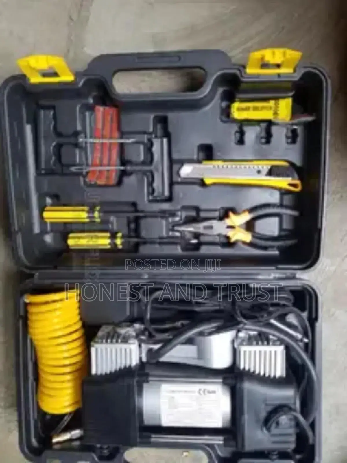 Portable Double Cylinder Air Compresser Pump With Tool Kit