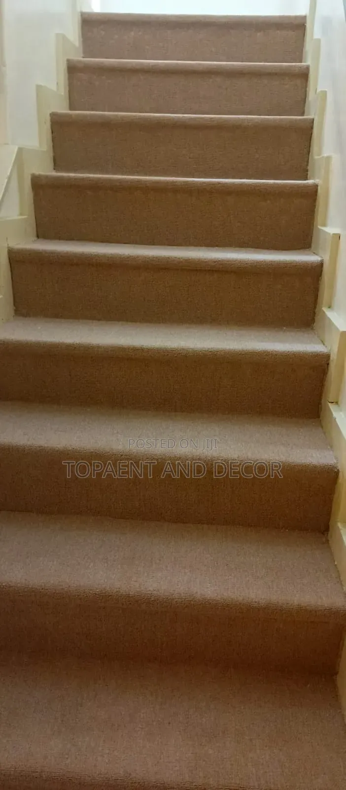 Elegant Fitted Wall to Wall Carpet for Stairs Soft and Durable