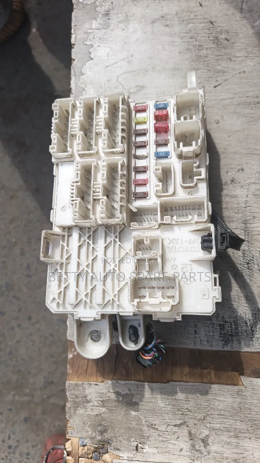 Toyota Vigo 4wd Inner Fuse Box
