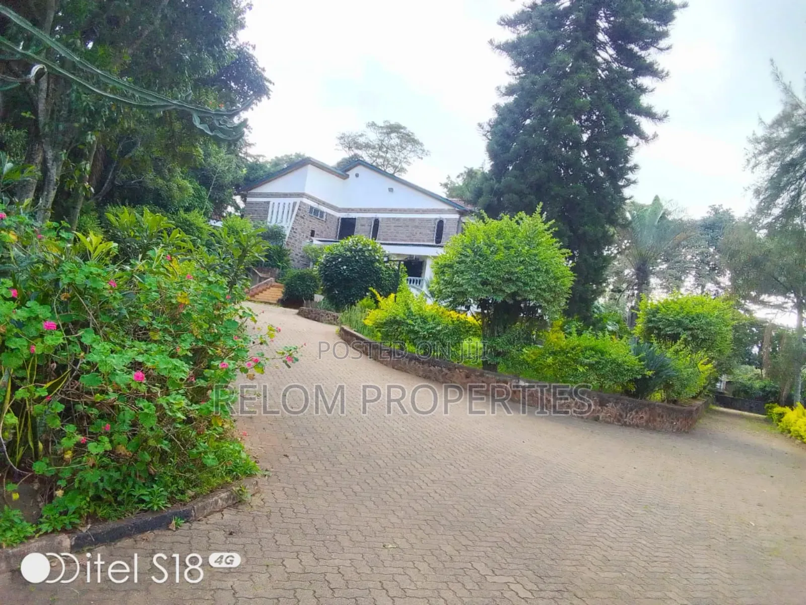 7bdrm Maisonette in Karen for rent
