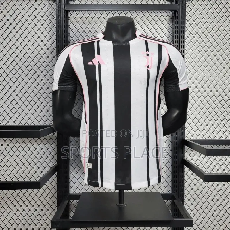 Juventus Home 25/26 Jersey Player Version