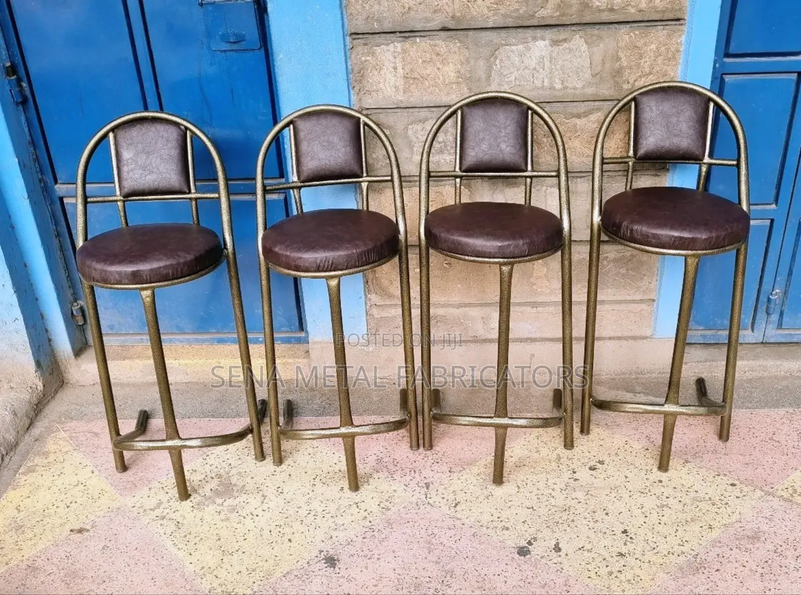 Brown Bar Stools With Powder-Coating Finishing.