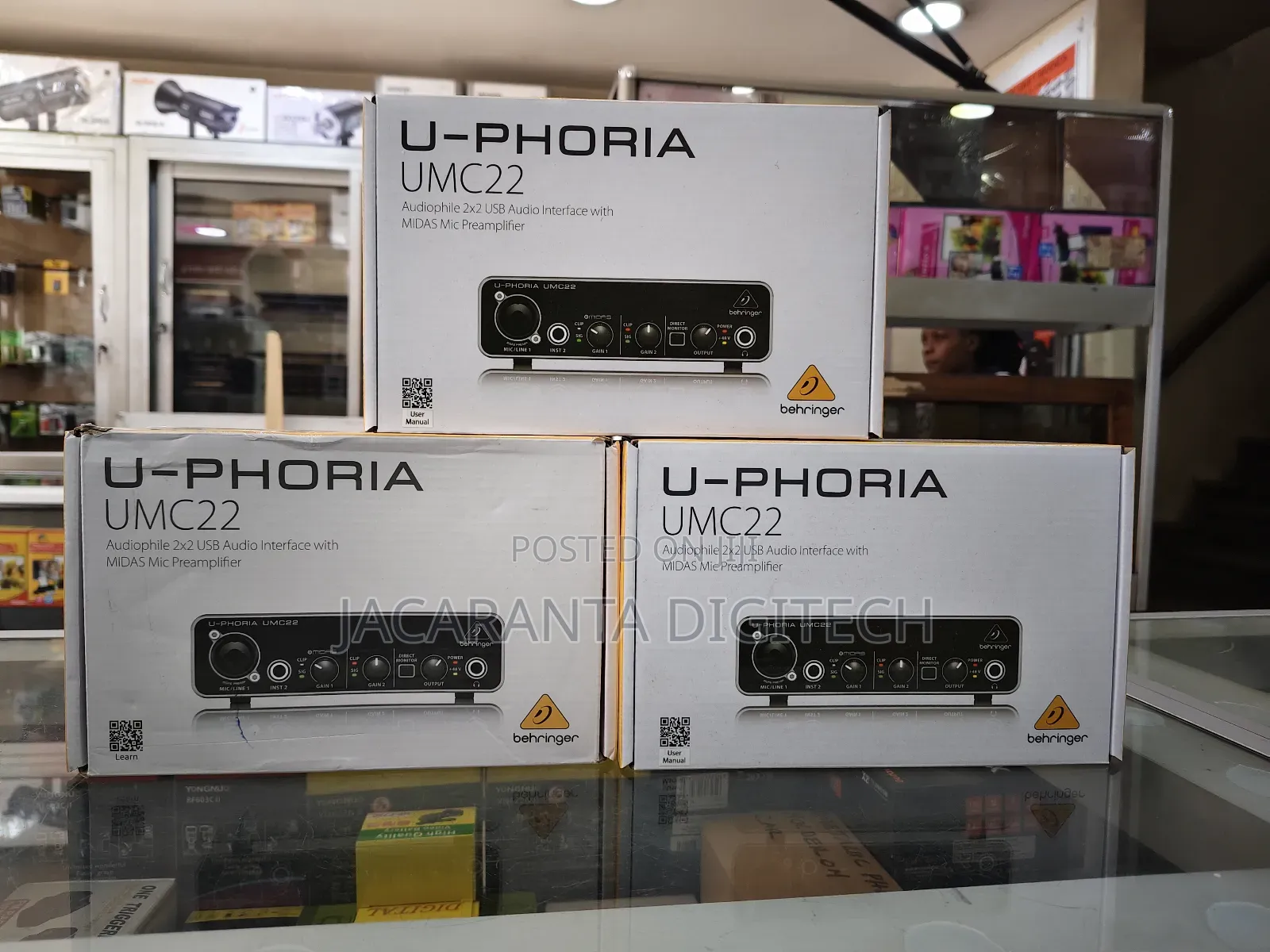 Behringer U-Phoria Umc22 Audio Interface 2×2 Usb Sound Card