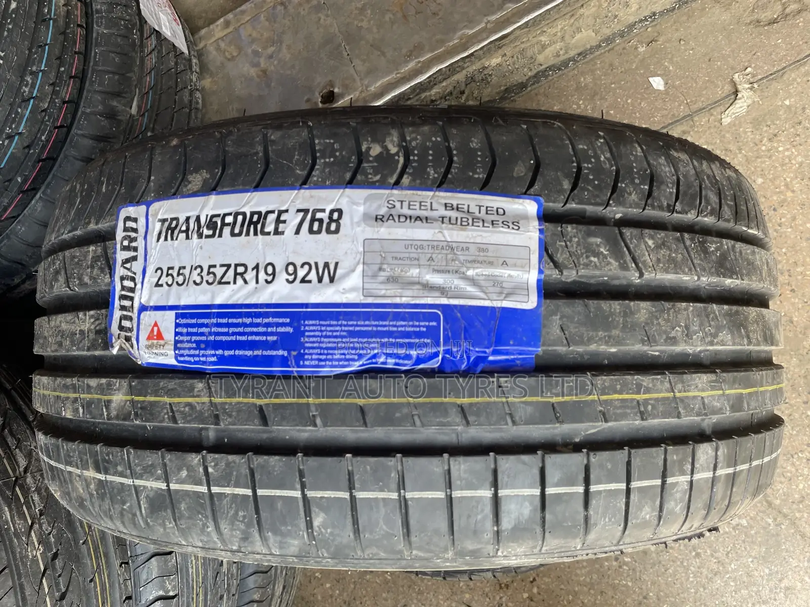 255/35r19 Goddard