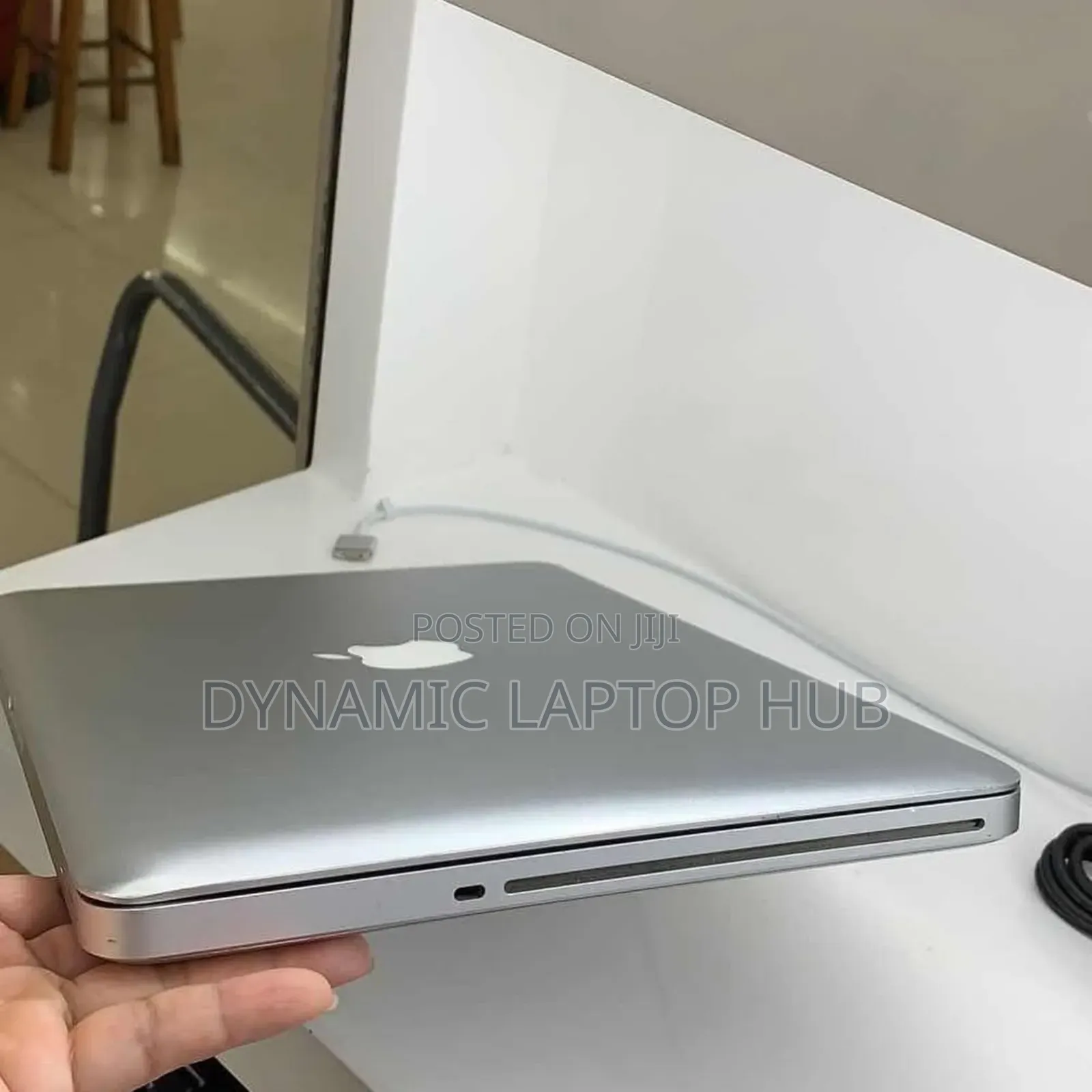 Laptop Apple MacBook Pro 2011 8GB Intel Core I5 SSD 500GB