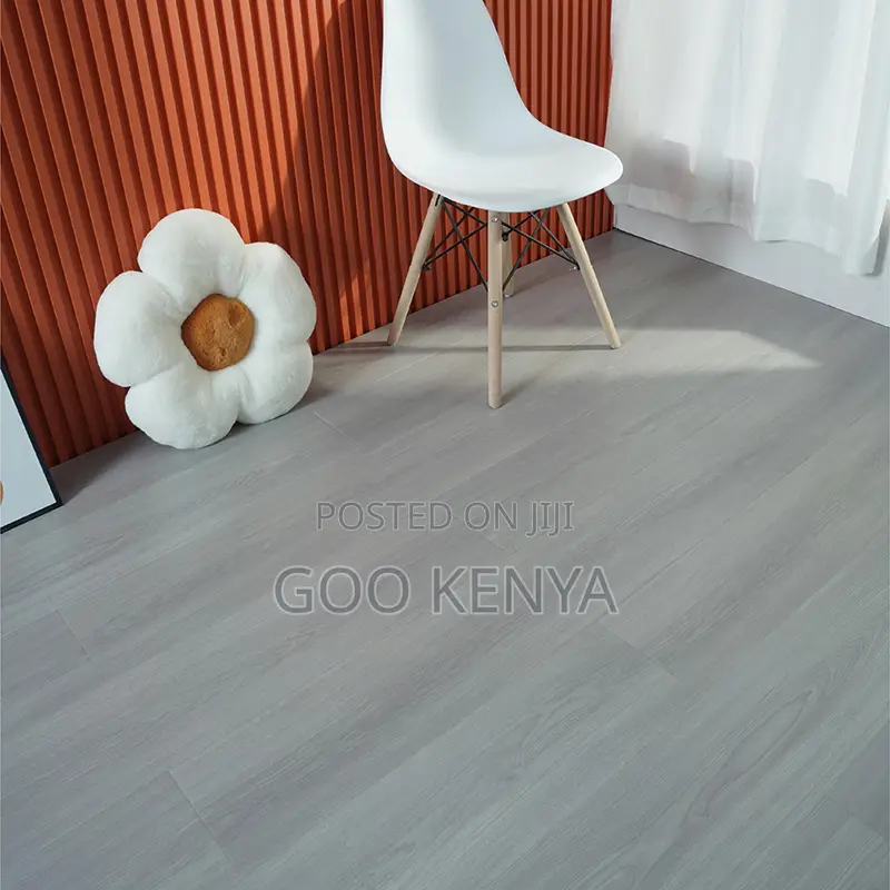 Home Chair; Modern Plastic Eames Dining Chair for Outdoor Indoor Use