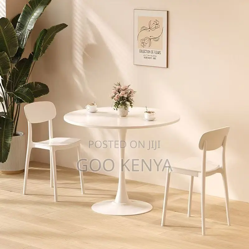 Coffee Table; Elegant White Round Coffee Table for Living/Dining Room