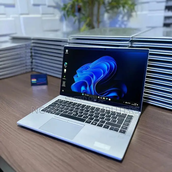 Laptop HP EliteBook 830 G7 32GB Intel Core I7 SSD 512GB