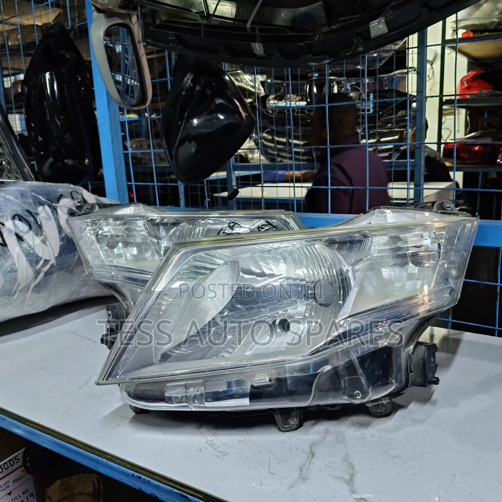 Toyota Roomy Non Xenon Headlight Available