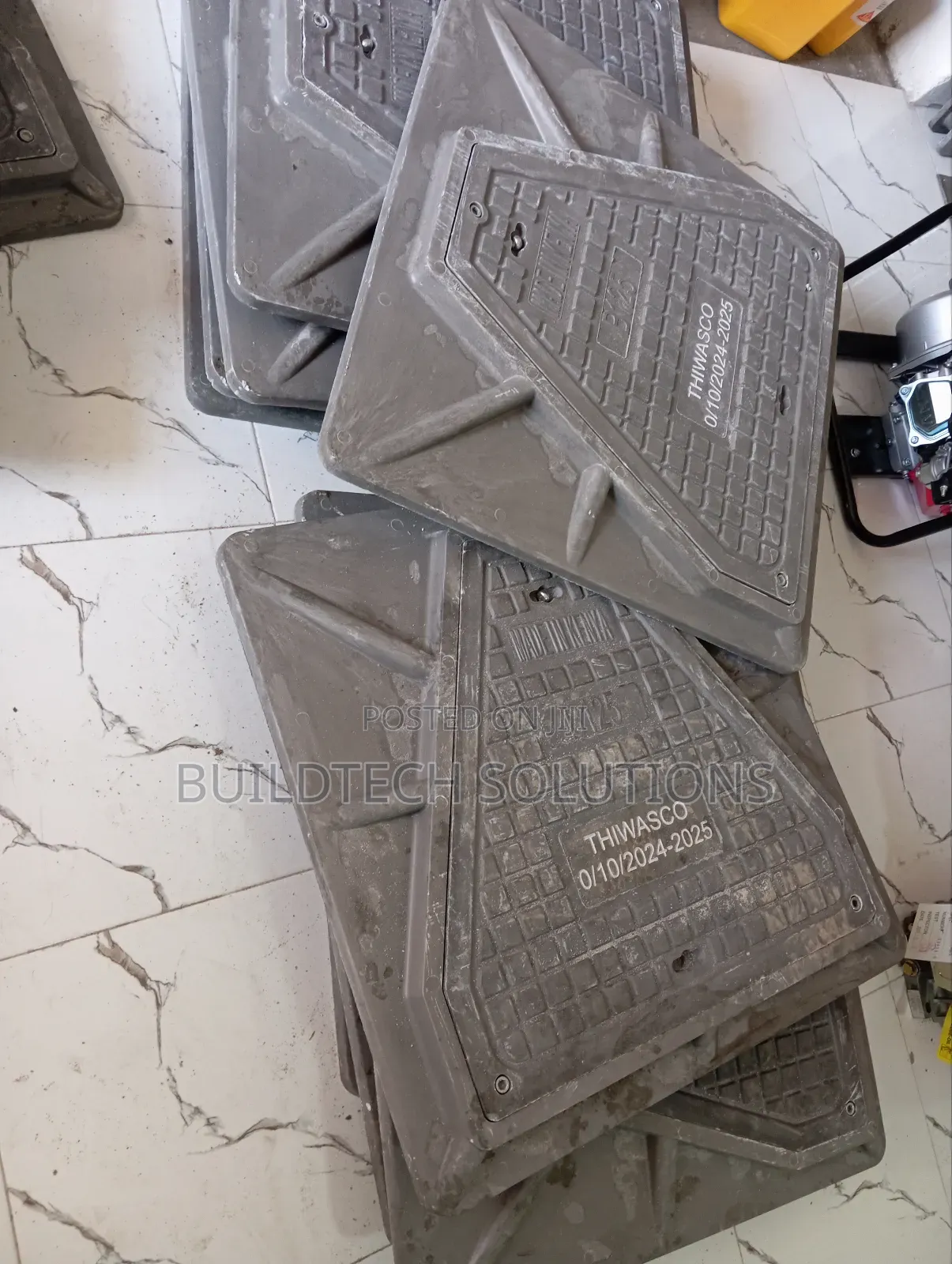 Locable Manhole Covers