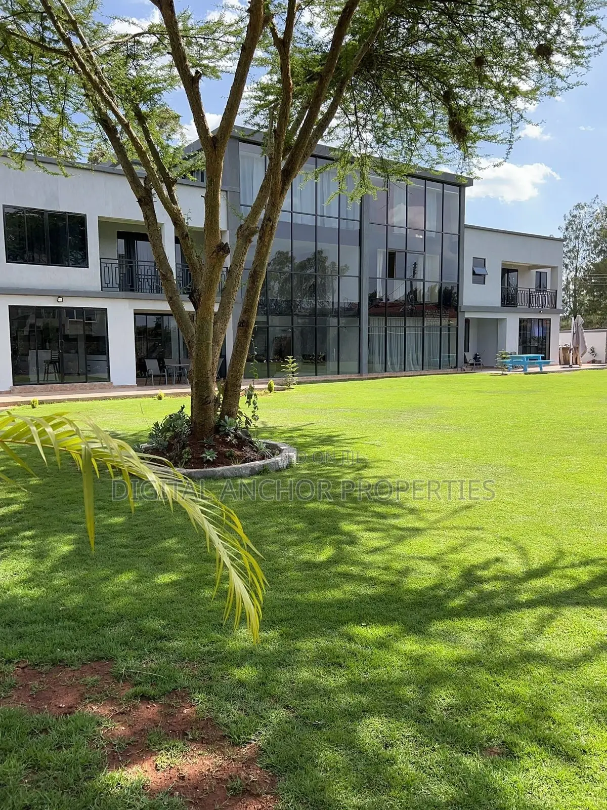6bdrm Mansion in Karen for sale