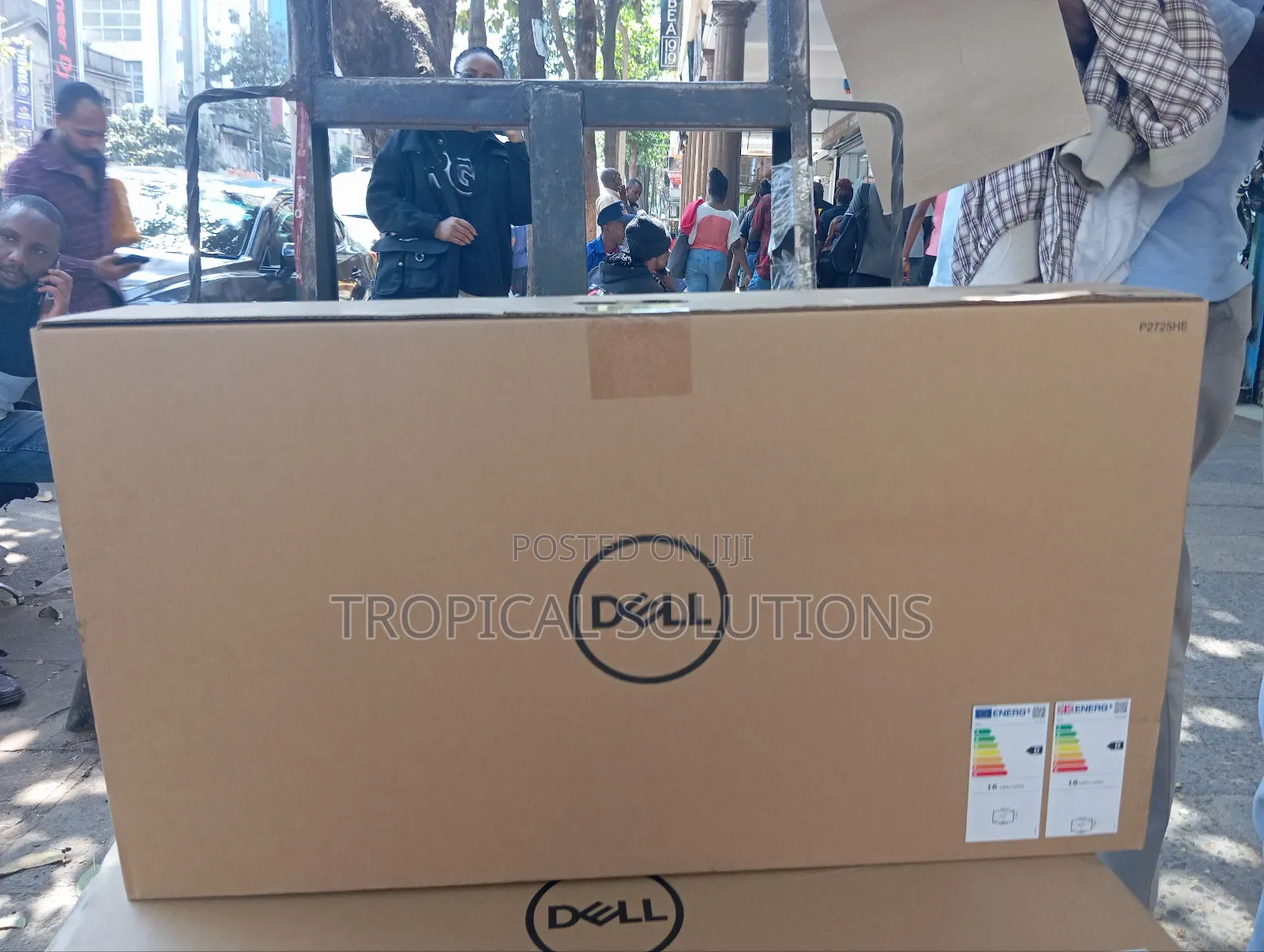 Dell P2725he 27" FHD Usb-C Monitor Height/Swivel/Tilt