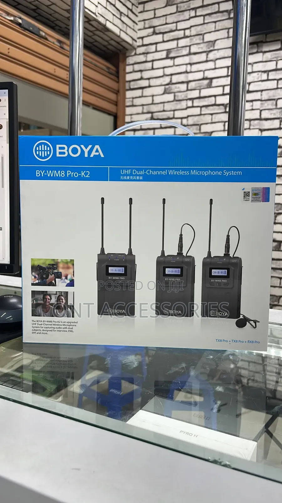 Boya by-Wm8 Pro- Uhf Dual-Channel Mono/Wireless Lavalier System