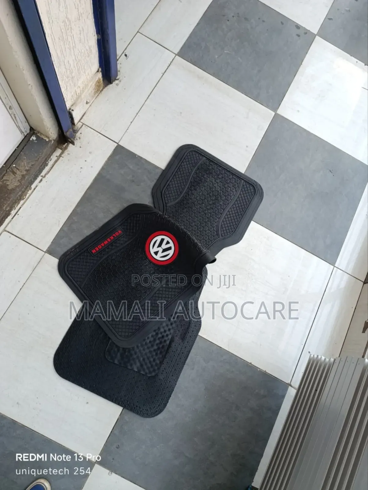 Vw Branded Car Floor Mat 5pcs Set/Rubber Car Floor Mats