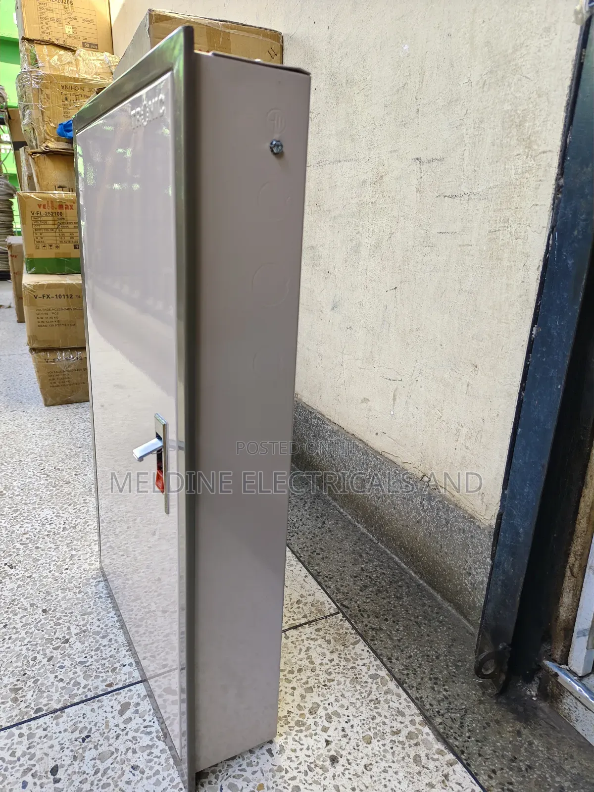 Tronic 12ways Distribution Board