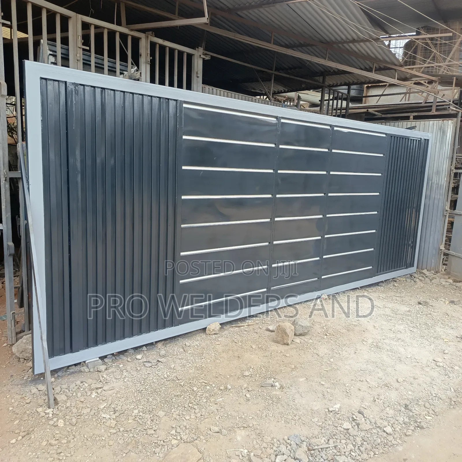 Strong Stylish Custom Sliding Gates