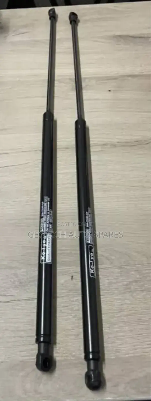 Harrier 2014-2020 Bonnet Shocks