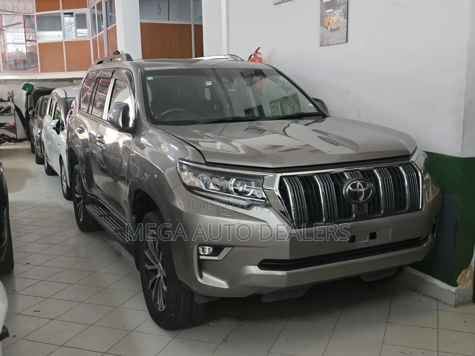 Toyota Land Cruiser Prado 2018 Gray