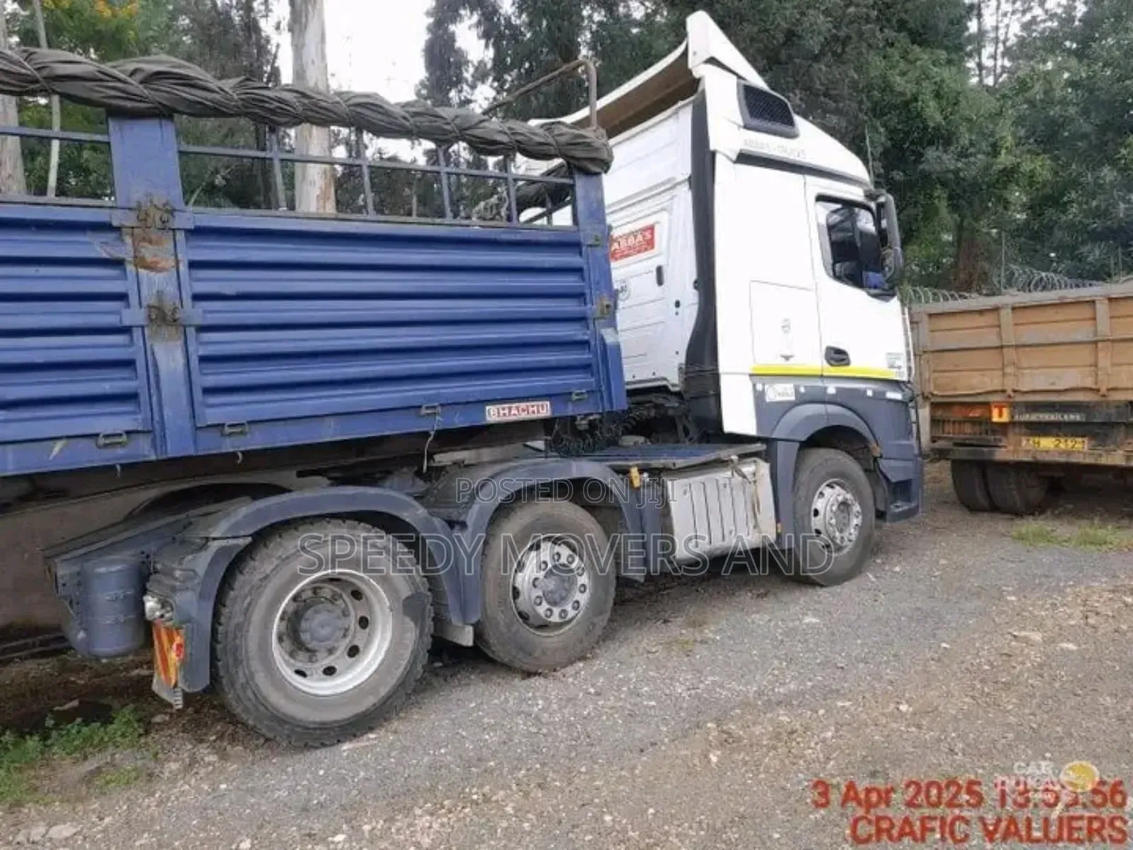 Boxbody, Flatbed for Hauling Are Accessible