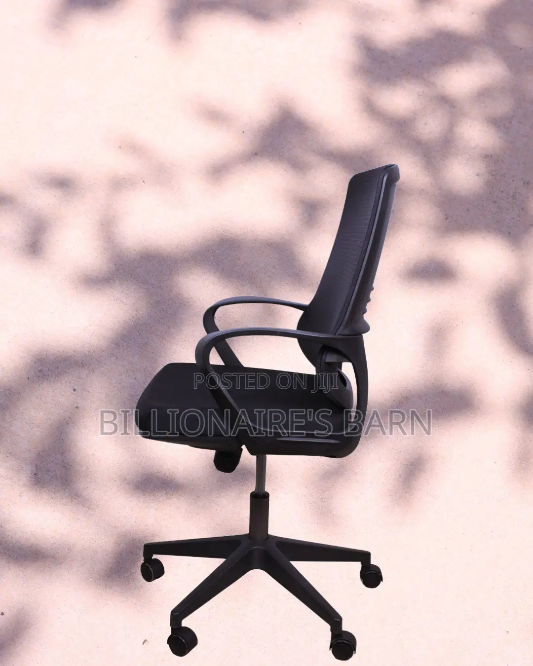 Ergonomic Black Ergonomic Mesh Office Chair | Scratch-Resistant Finish
