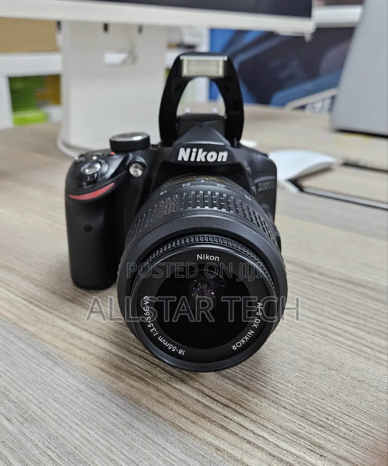 Nikon D3200 With 18-55mm F3.5 Vr