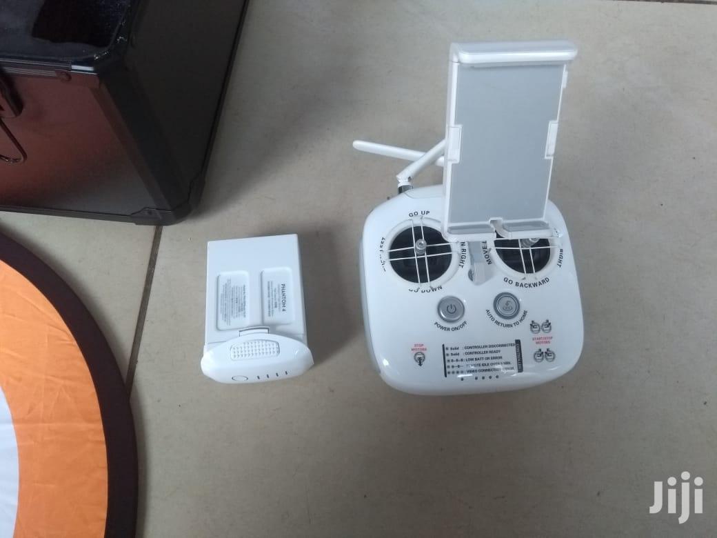 Superior Dji Phantom 4 Pro Drone