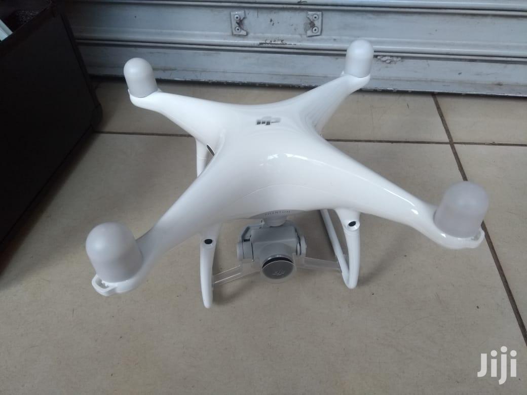 Superior Dji Phantom 4 Pro Drone