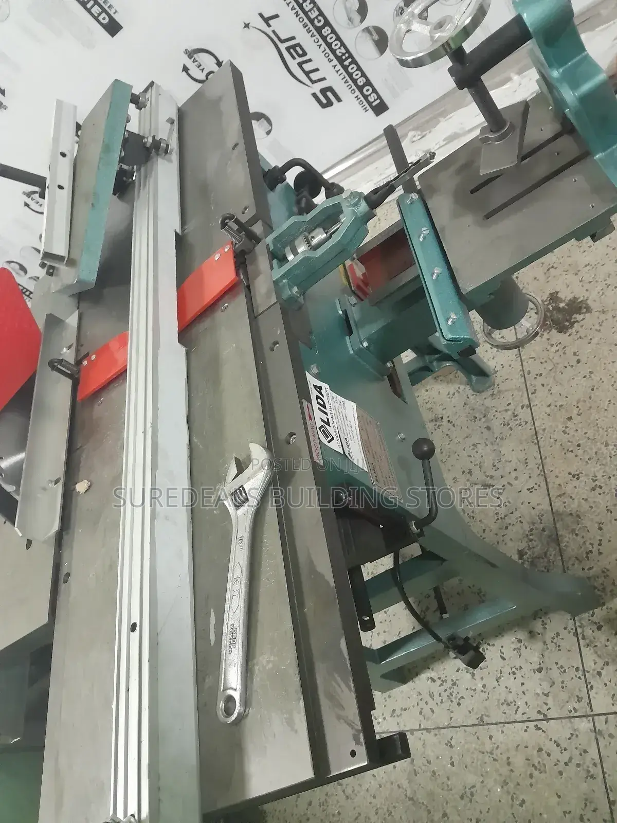 Linda Wood Working Machine
