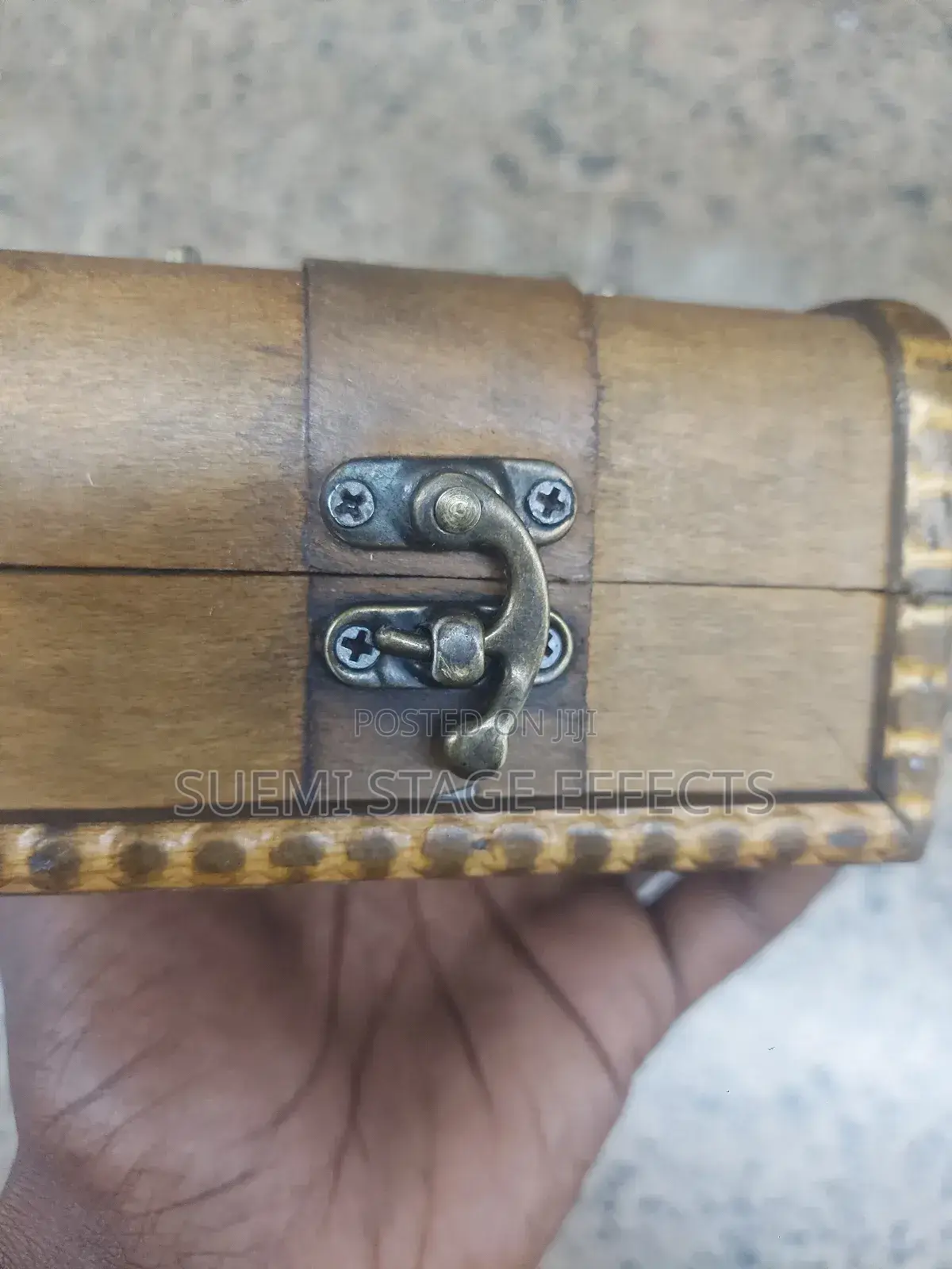 Wooden Antique Jewelry Storage Box – Elegant Durable