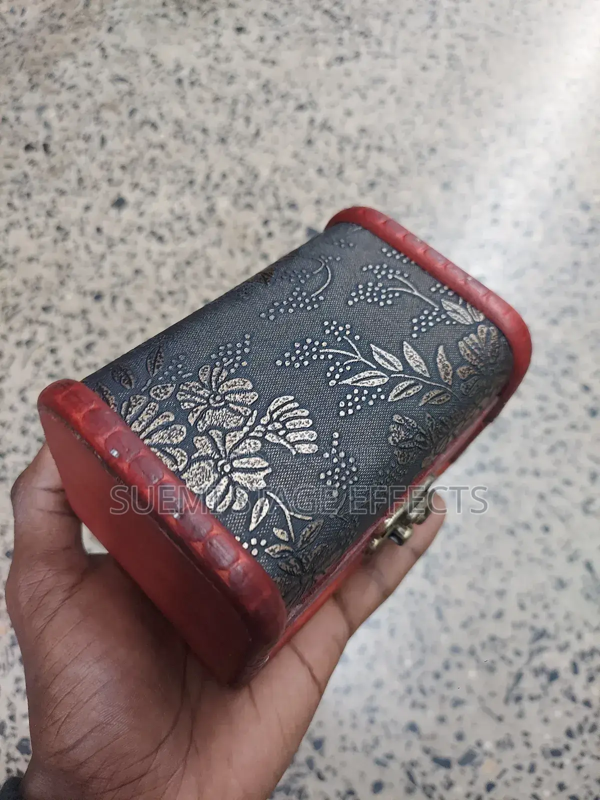 Antique Wooden Jewelry Box – Elegant Vintage Style
