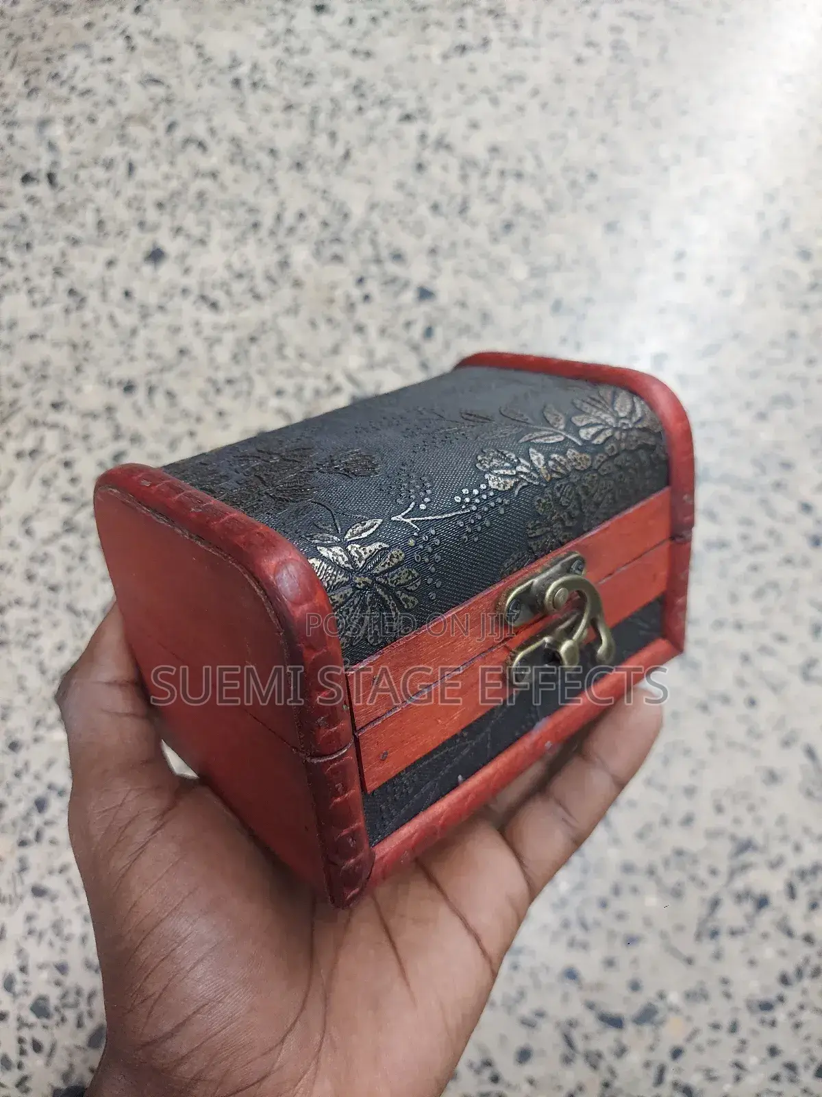 Antique Wooden Jewelry Box – Elegant Vintage Style