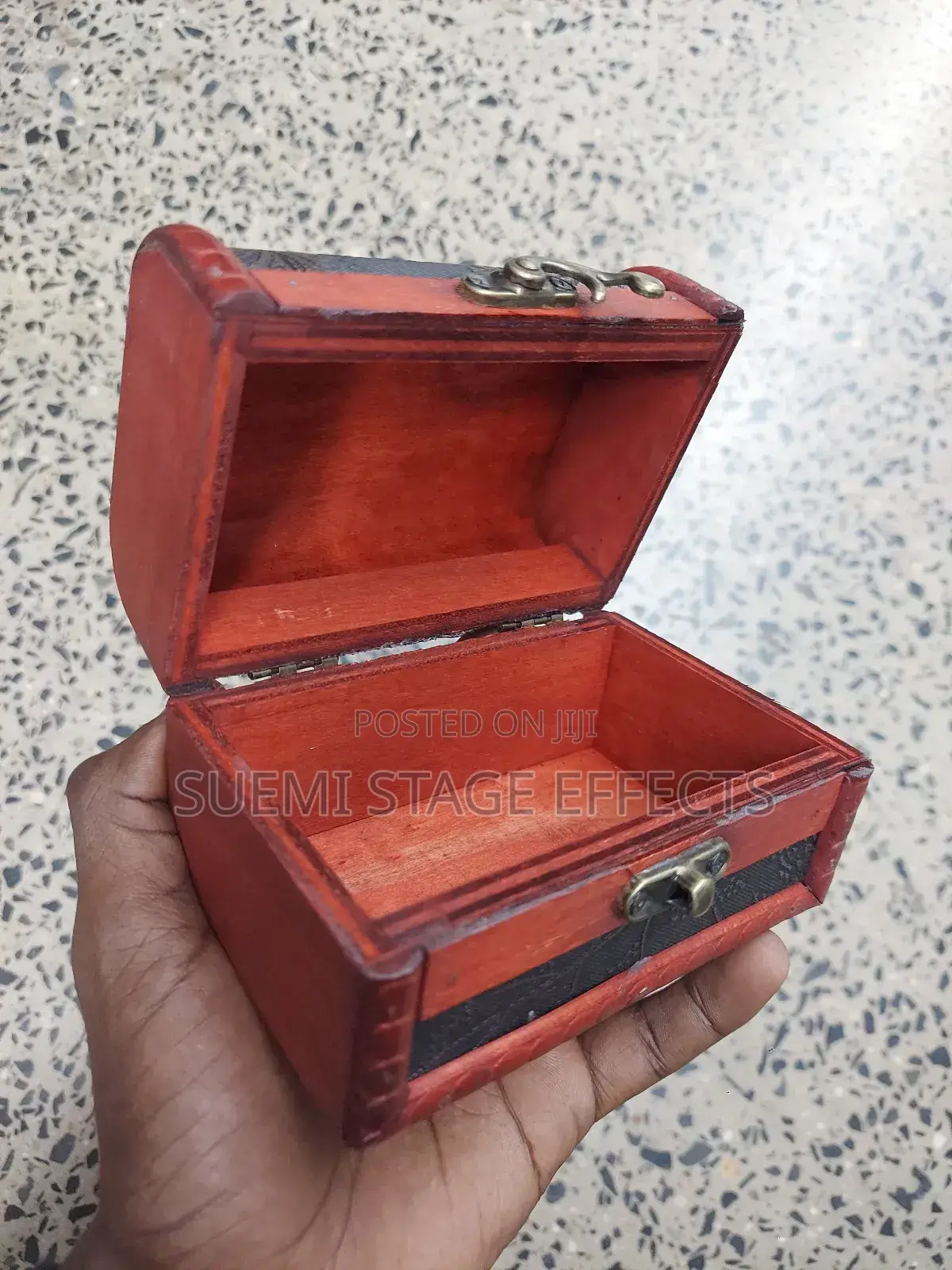 Antique Wooden Jewelry Box – Elegant Vintage Style