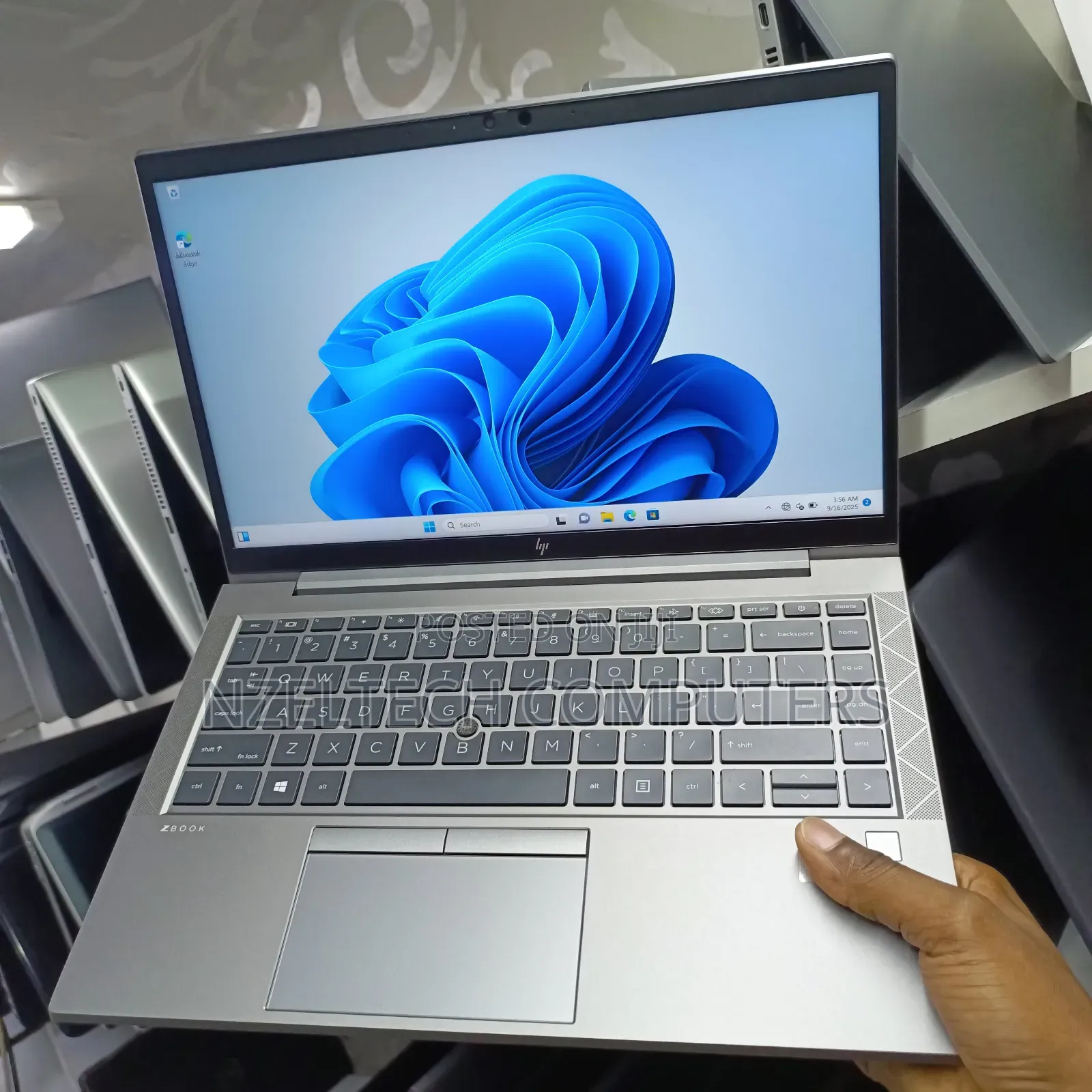 Laptop HP ZBook Firefly 14 G7 16GB Intel Core i5 SSD 256GB