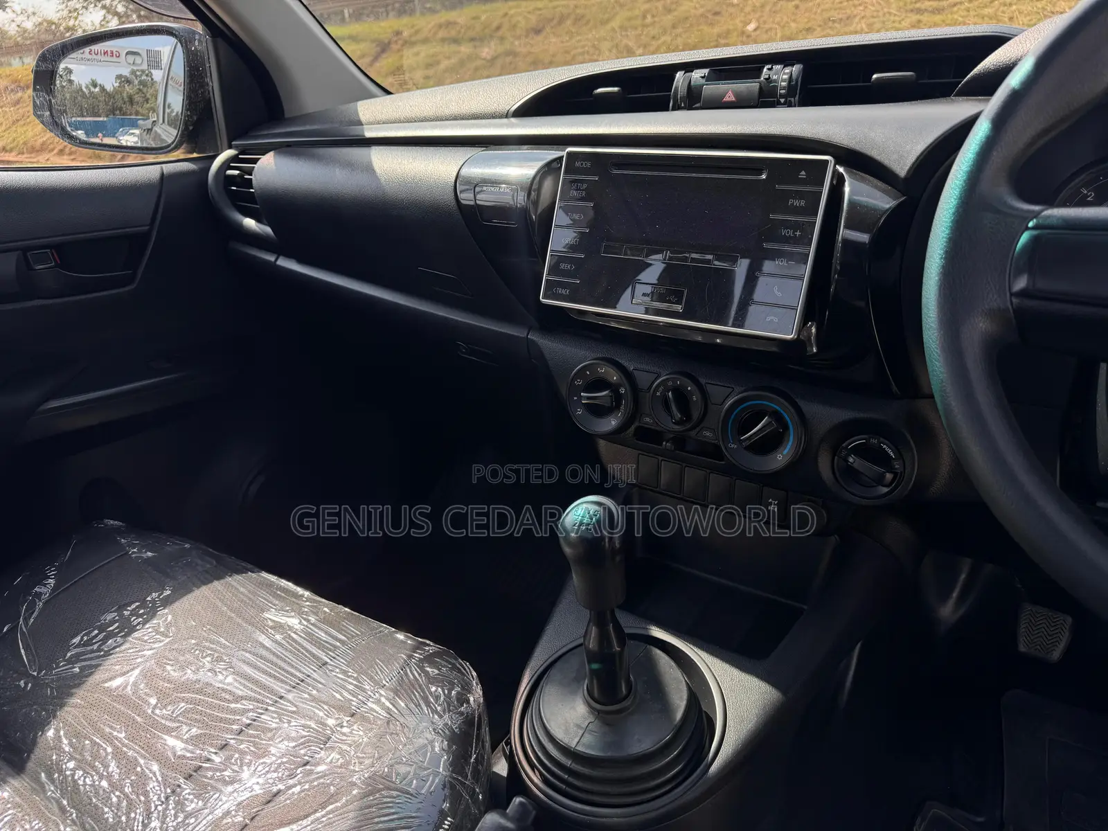 Toyota Hilux 2019 Gray