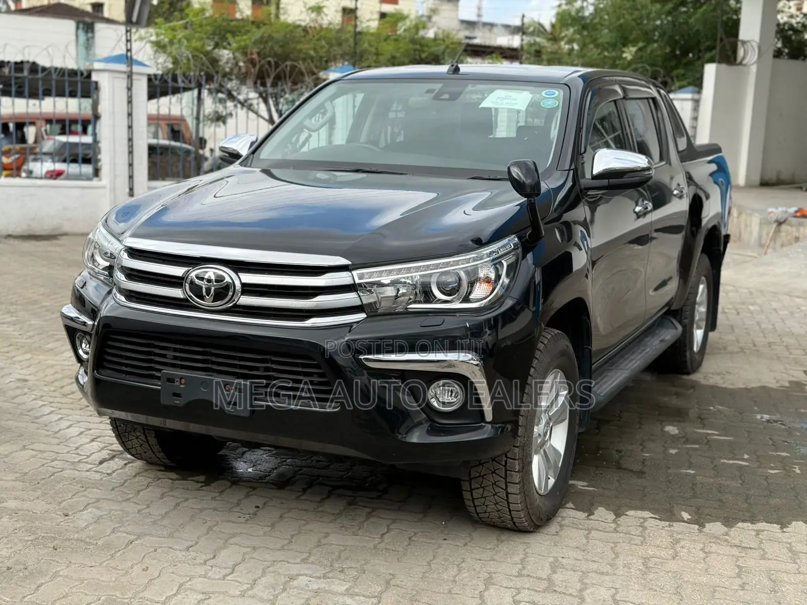 Toyota Hilux 2018 Black
