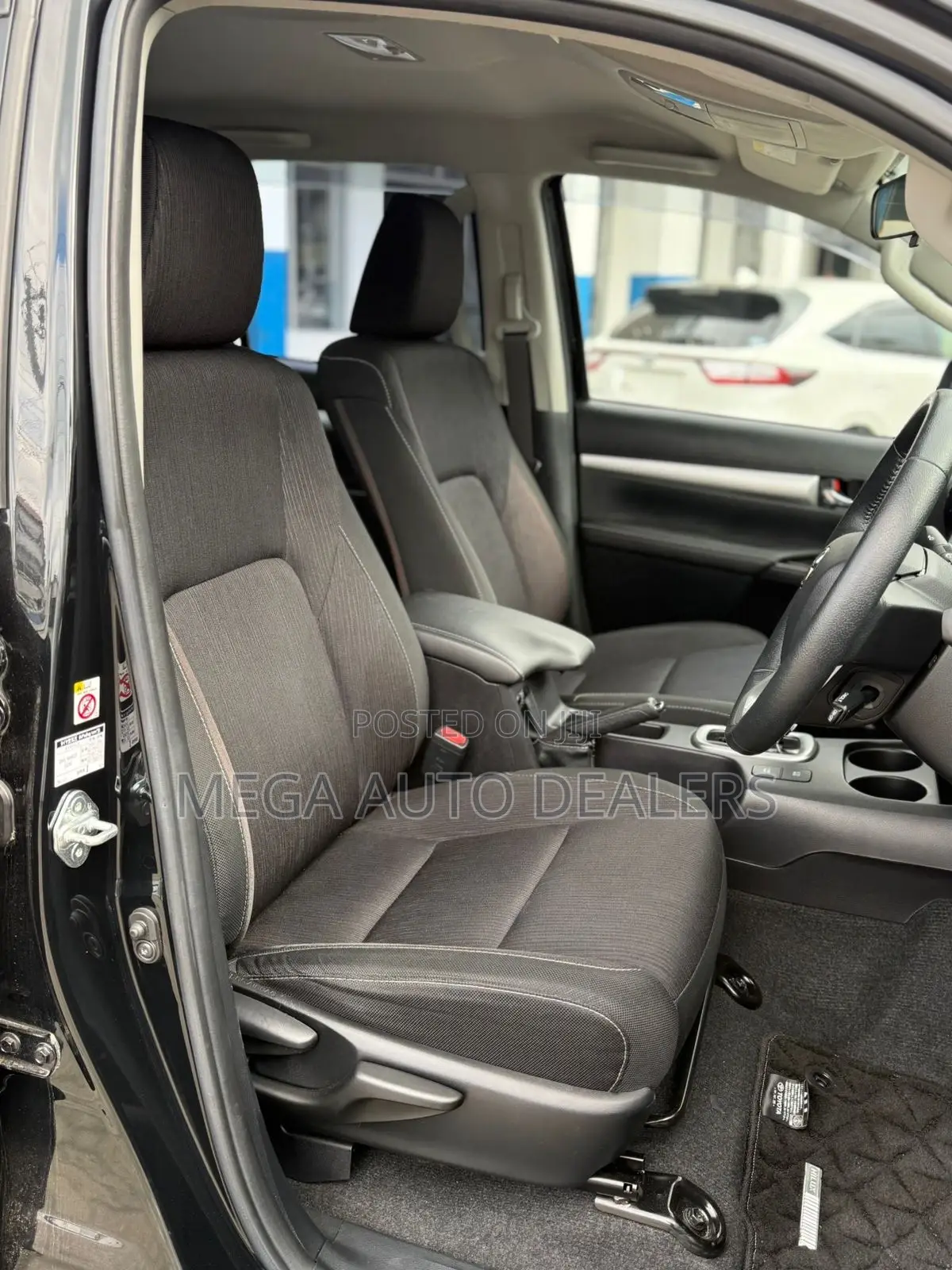 Toyota Hilux 2018 Black