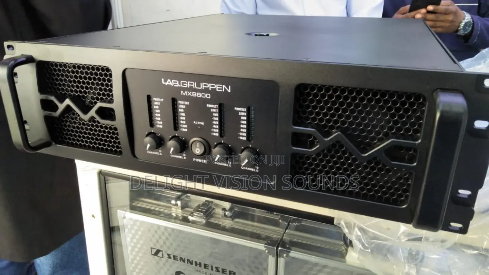 Lab.Gruppen Mx 8800