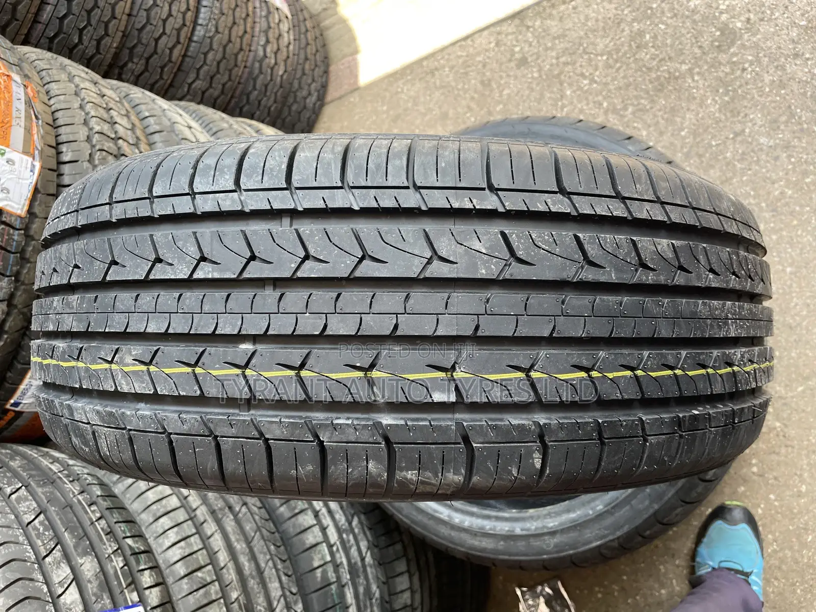225/55r19 Centara Tires