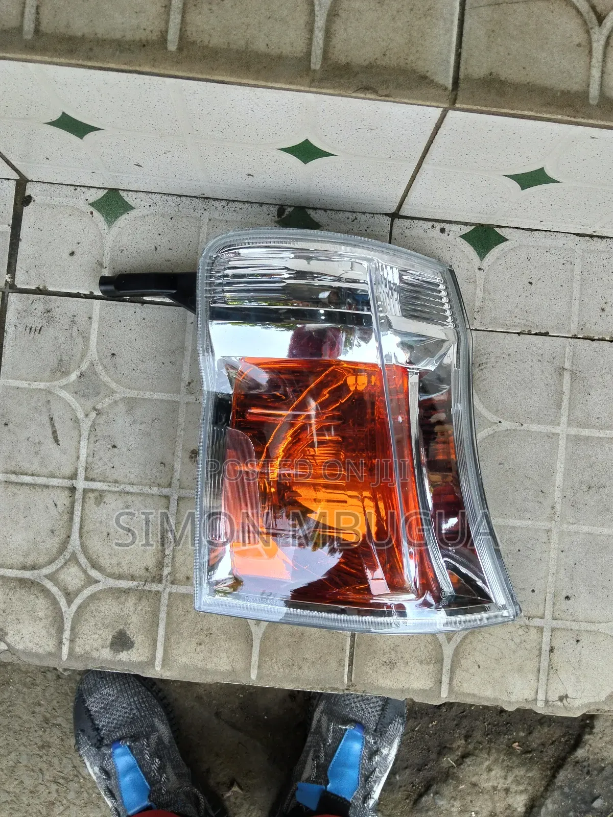 Nissan Caravan E25 Cornelight