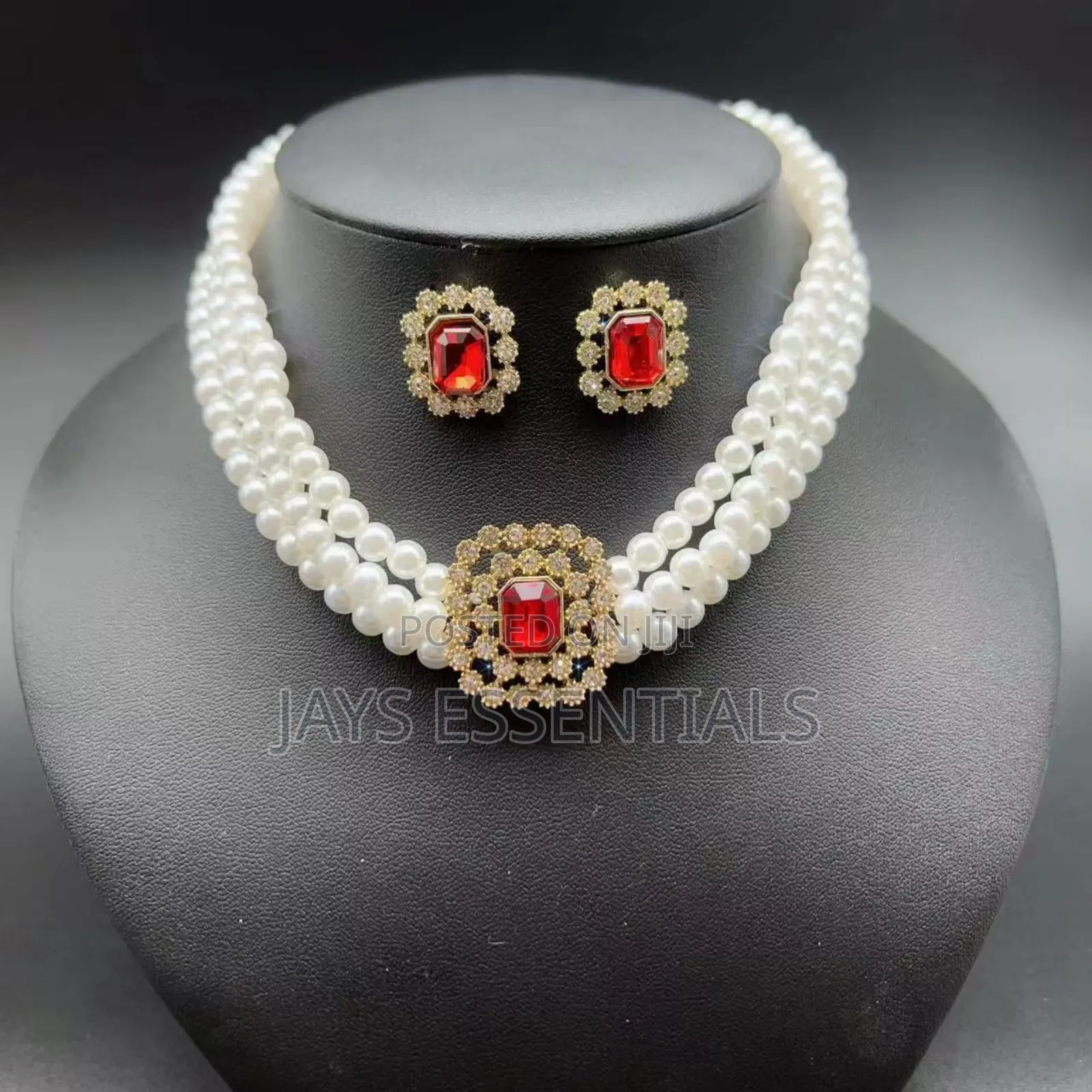 Pearl Necklace and Earrings Set